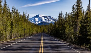 Leading Lines dalam Fotografi: Mengarahkan Mata Penonton ke Subjek Utama